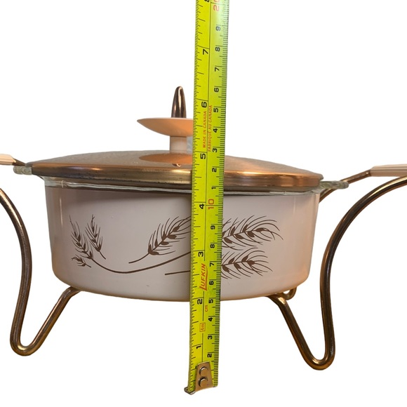 Vintage Pink Metal 595 Pyrex Casserole Copper Wheat Design - Picture 5 of 8